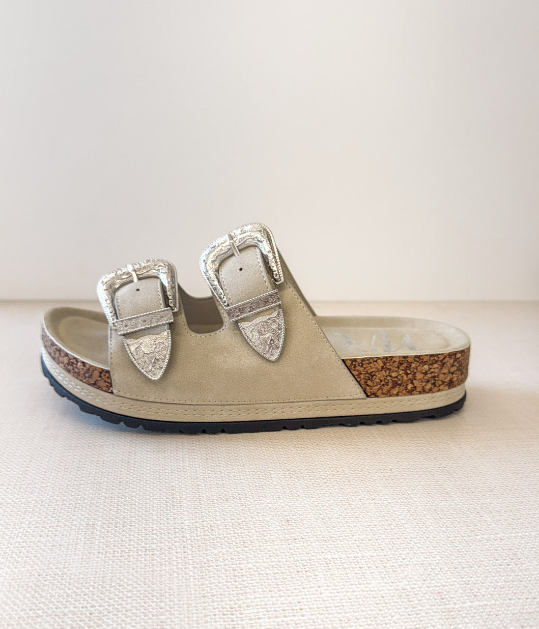Dusty Trail Slides in Cream