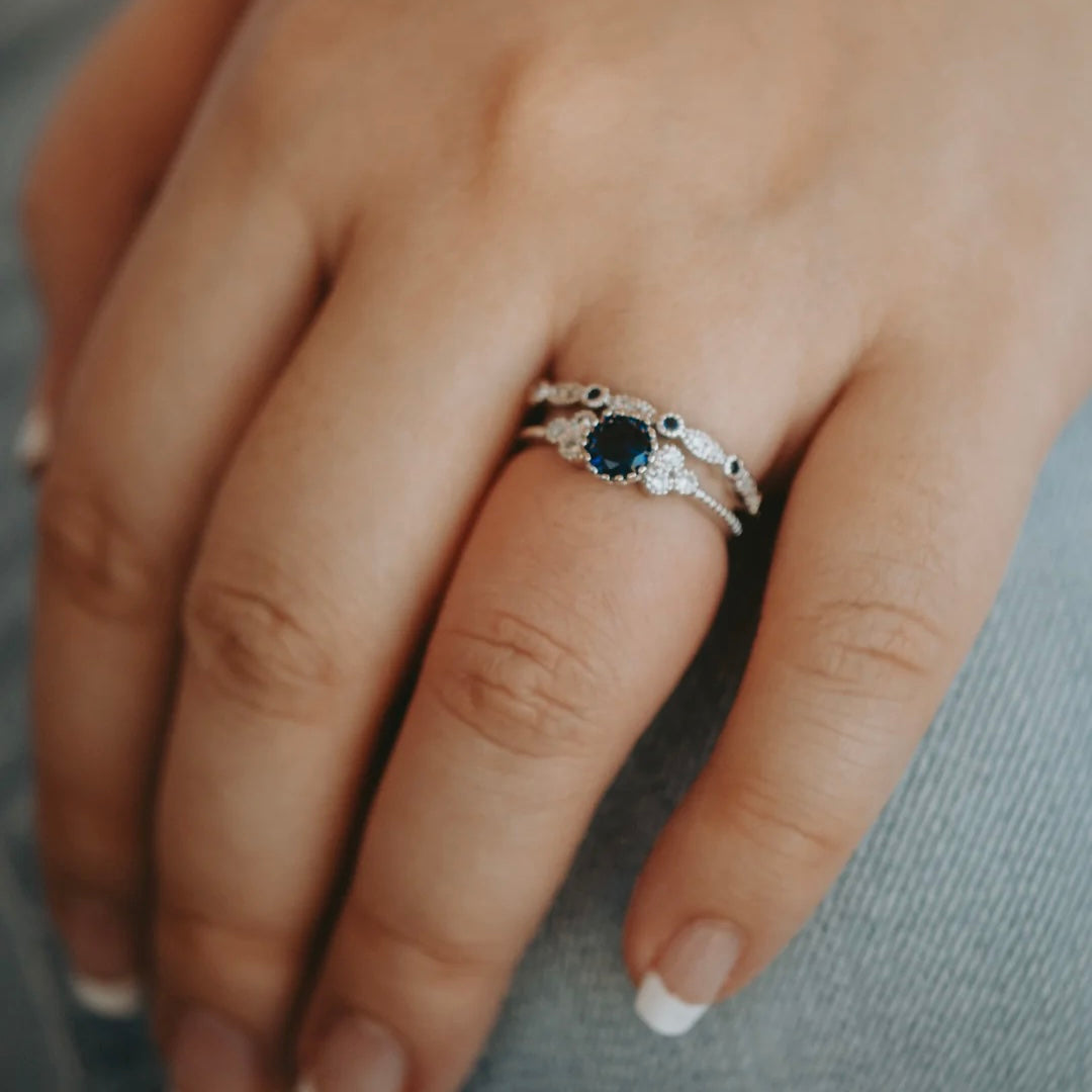 Brazos Round Sapphire Ring Set Silver